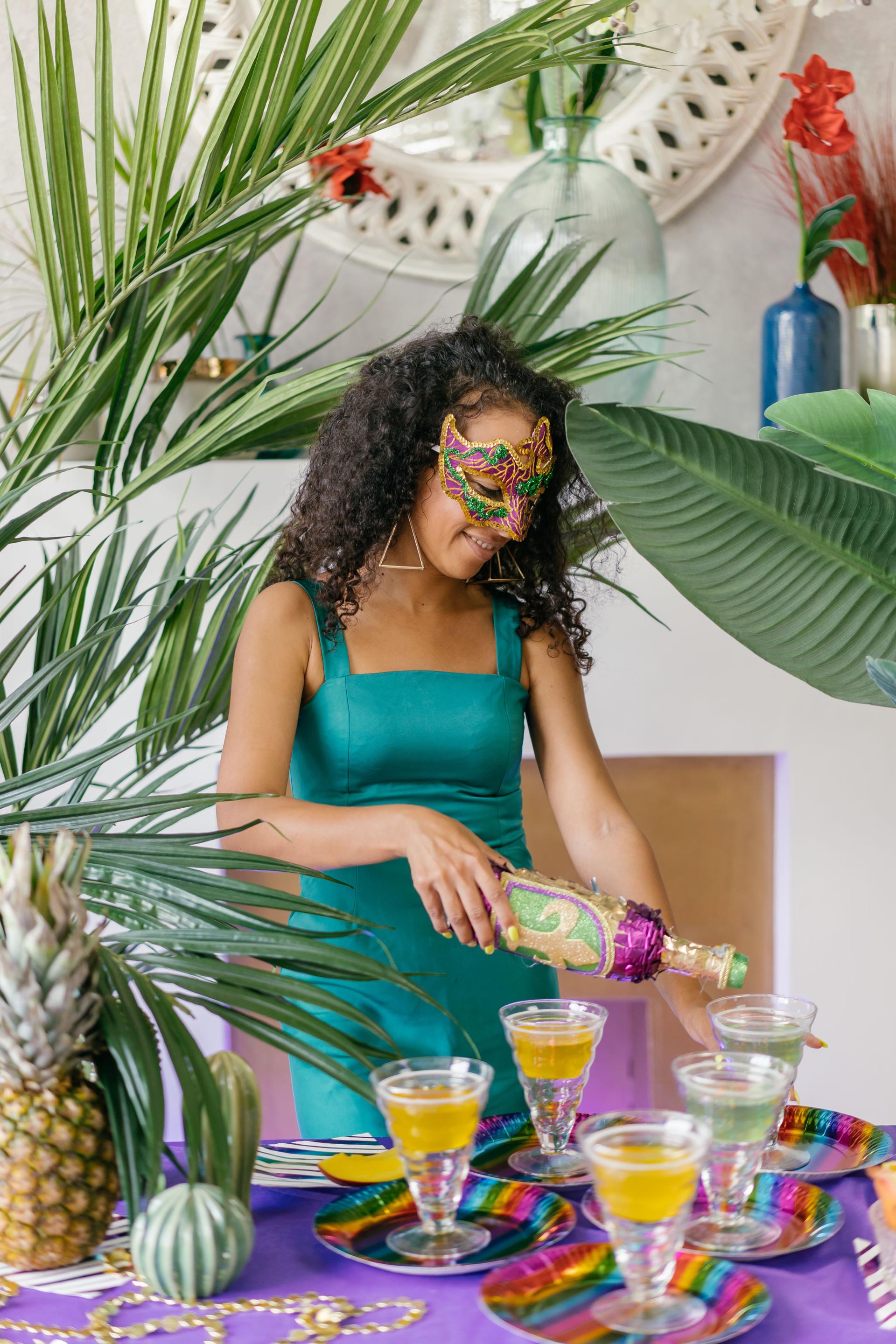 Hen Do Cocktail Class or Private Bartender? Here’s What Works Best